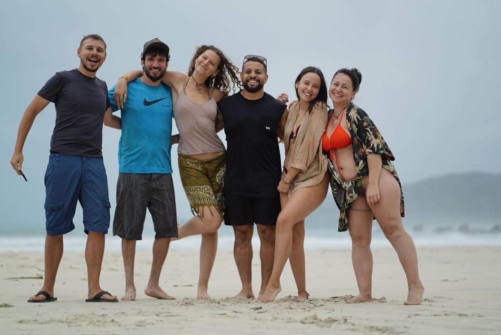 Hostel Nomades Vibe Da Ilha - Adventure & Coworking