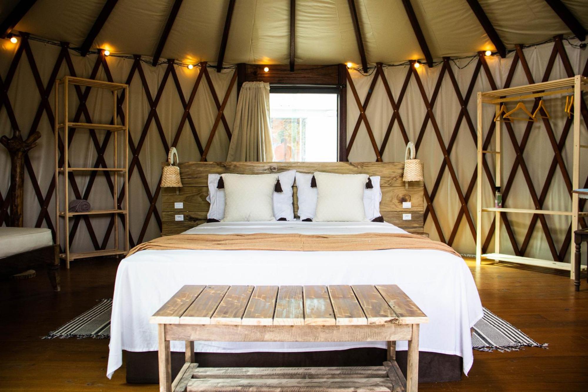 Nomades Vibe Da Ilha - Adventure & Coworking Hostel
