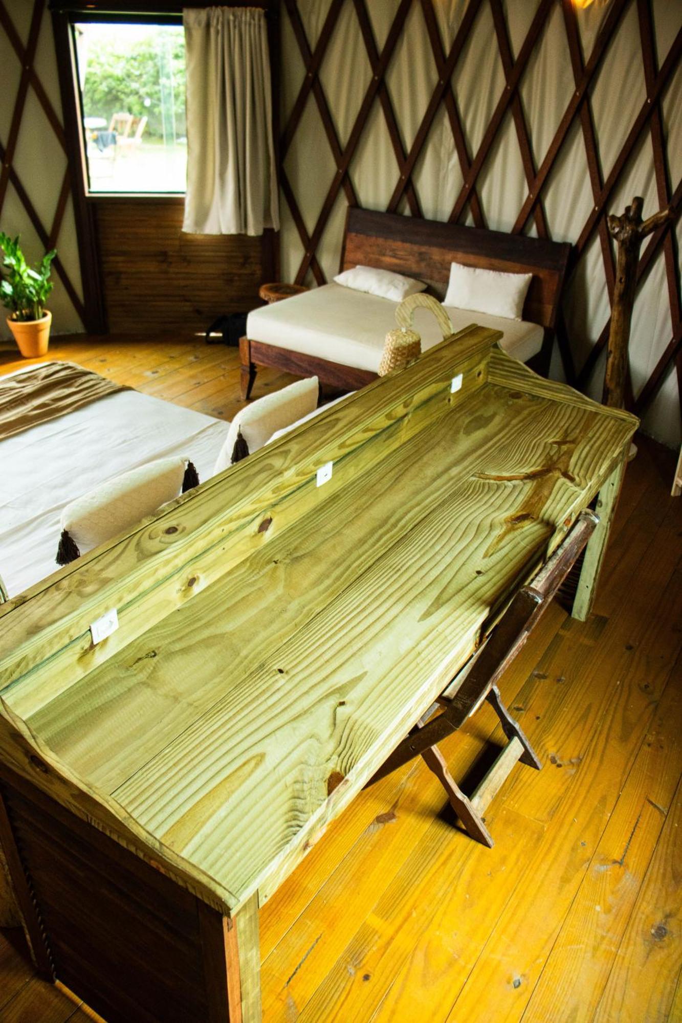 Hostel Nomades Vibe Da Ilha - Adventure & Coworking