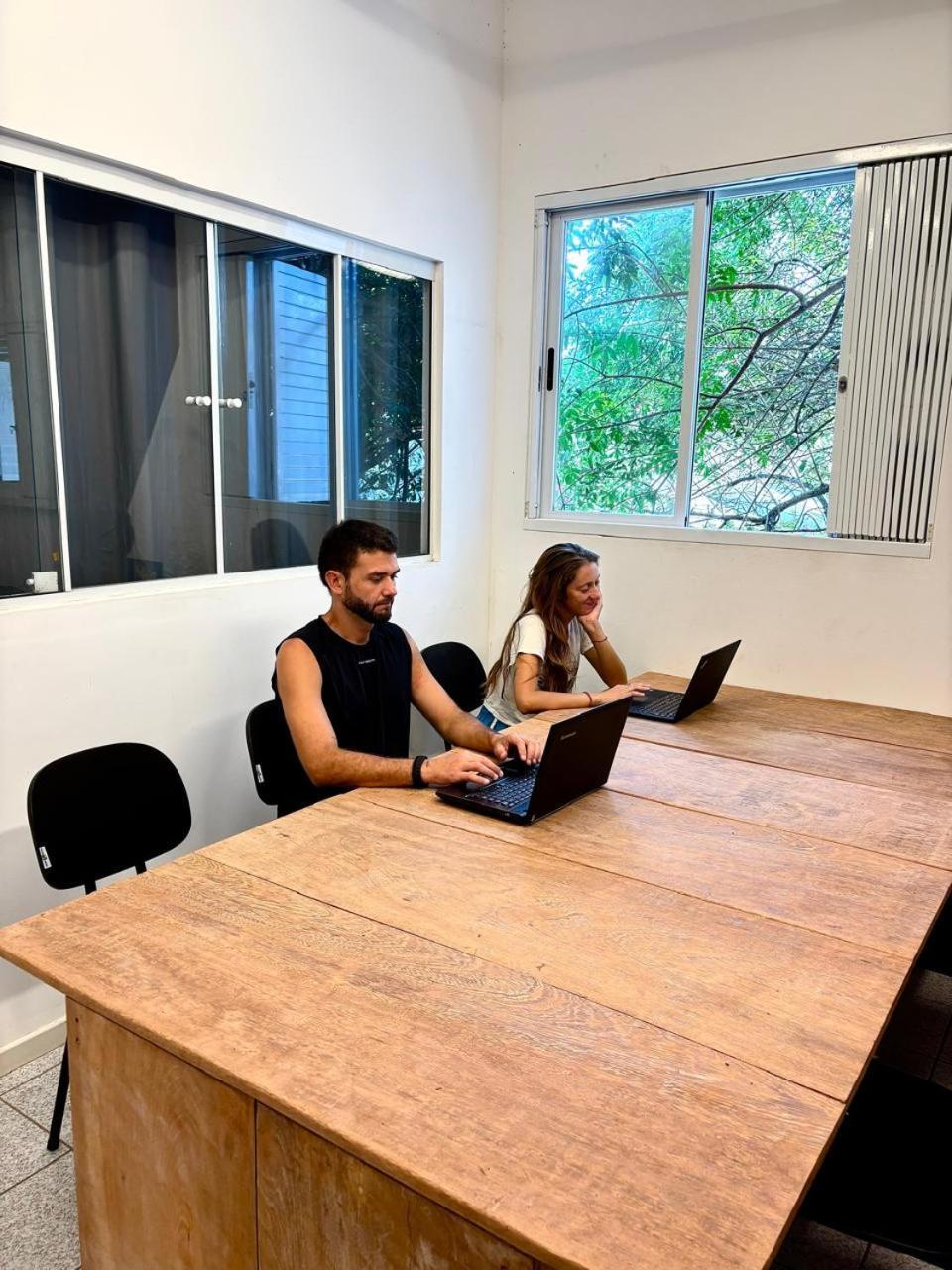 Nomades Vibe Da Ilha - Adventure & Coworking Hostel Florianopolis