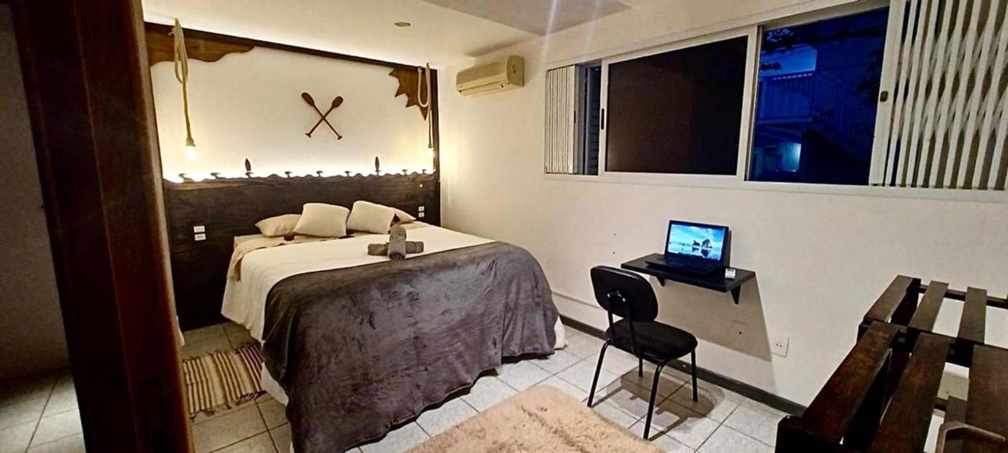 Hostal Nomades Vibe Da Ilha - Adventure & Coworking *